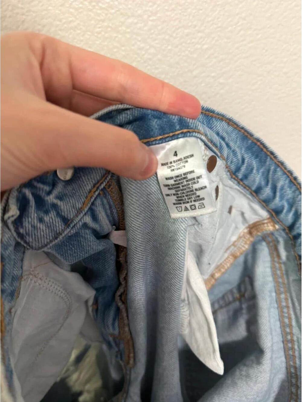 Aeropostale mom jeans size 4 - Picture 4 of 4